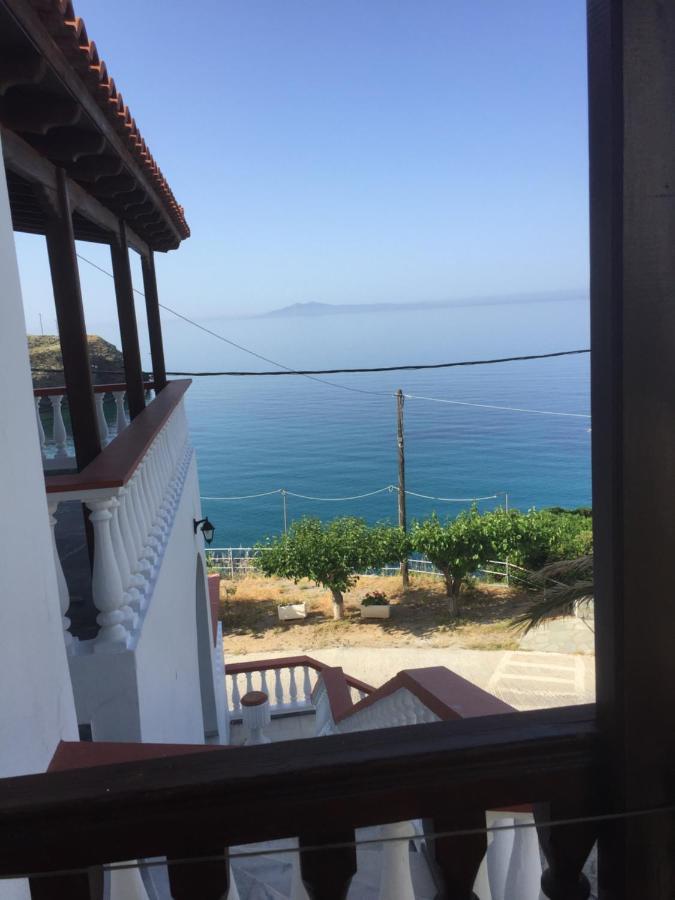Villa Bonatsa Andros Home Mpatsi Buitenkant foto
