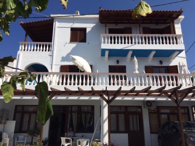 Villa Bonatsa Andros Home Mpatsi Buitenkant foto